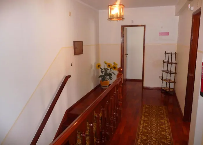 Casa de hóspedes Marazul 2*